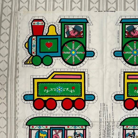 Springs Mills 5671 Cut & Sew Train Panel Uncut Vintage Fabric Toy Set - Picture 3 of 12